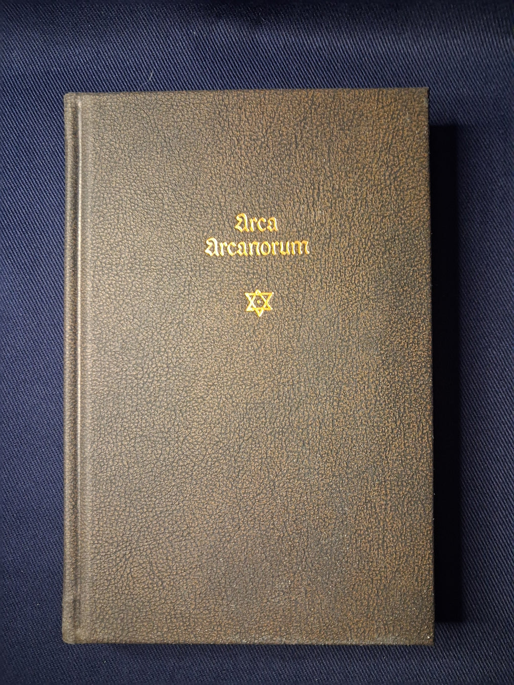 Arca Arcanorum (Classic Edition) by Arthur Dee – Hermetic Alchemy & Philosopher’s Stone